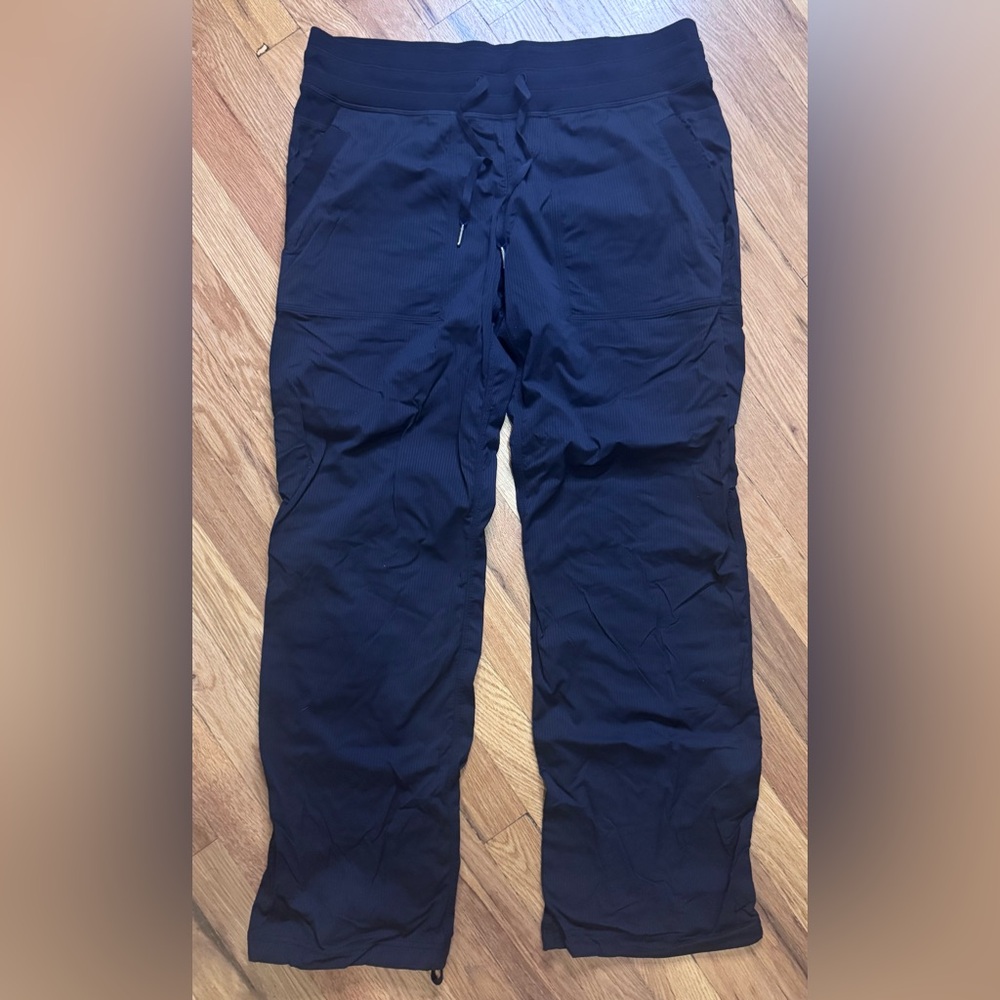 Lululemon Dance Studio Blk Mid Rise Pants sz 12